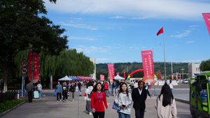 宁夏师范大学迎来3800多名新生