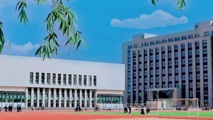 这所学校有学费减免政策，今年秋招900人